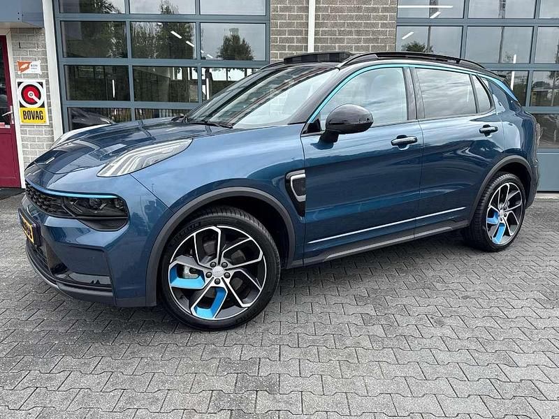 Blauw Gebruikt 2023 Lynk & Co 01 SUV | € 29.850 (Eerlijke prijs) - Afbeelding 1/4