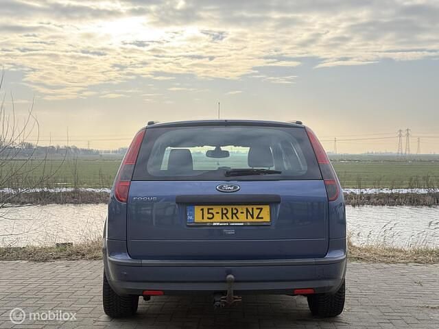 Occasion Ford Focus Futura 101 PK (74 kW) 2005 Blauw Stationwagen