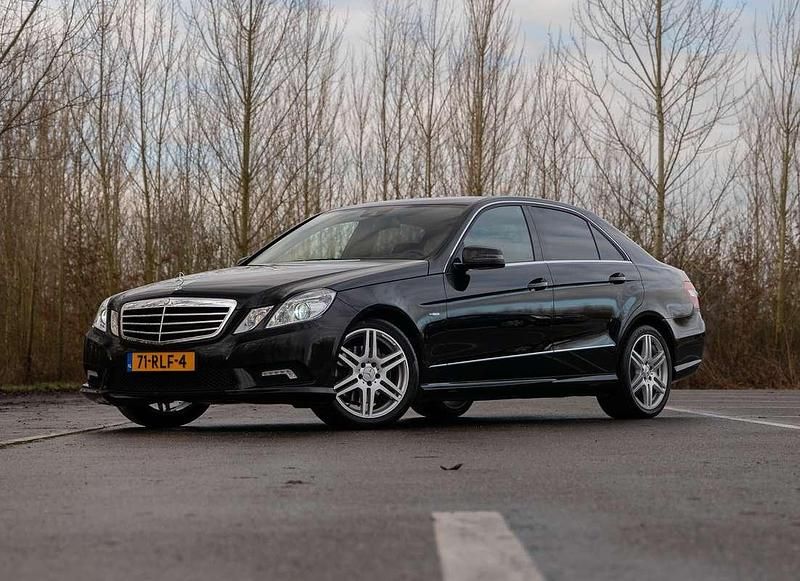 Occasion Mercedes E350 AMG line 292 PK (214 kW) 2010 Zwart Sedan