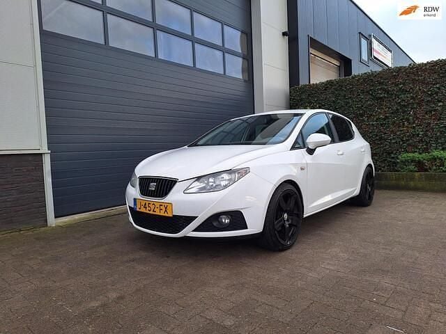 Wit Occasion 2009 Seat Ibiza Hatchback | € 3.350 (Eerlijke prijs) - Afbeelding 1/4