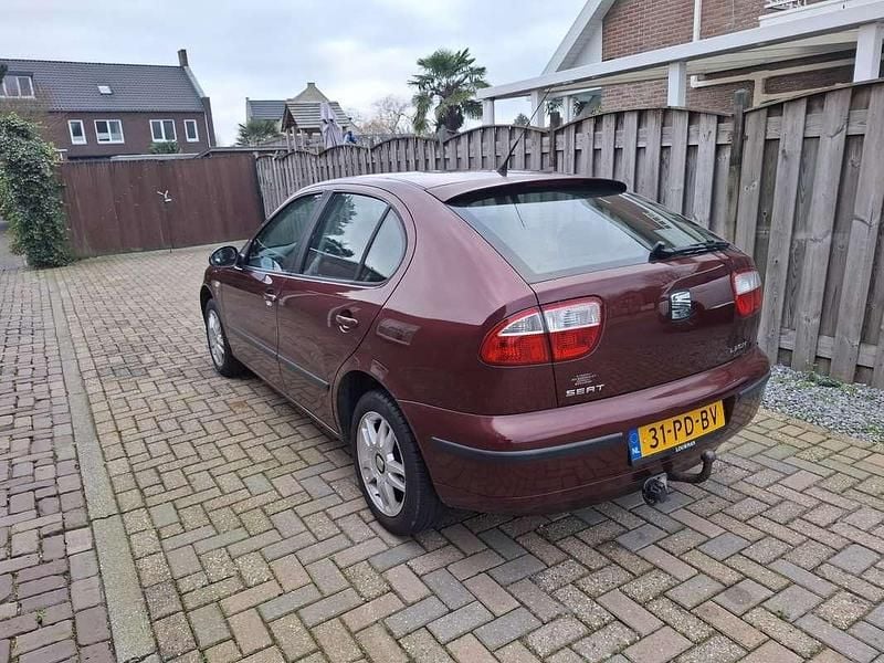 Occasion Seat Leon Stella 105 PK (77 kW) 2004 Rood Hatchback
