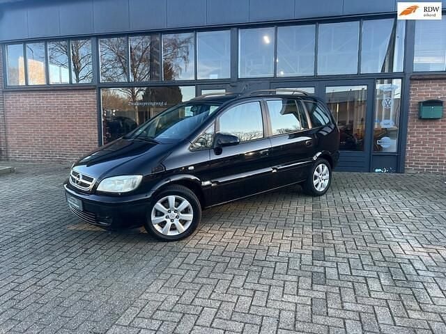 Occasion Opel Zafira 101 PK (74 kW) 2005 Zwart MPV