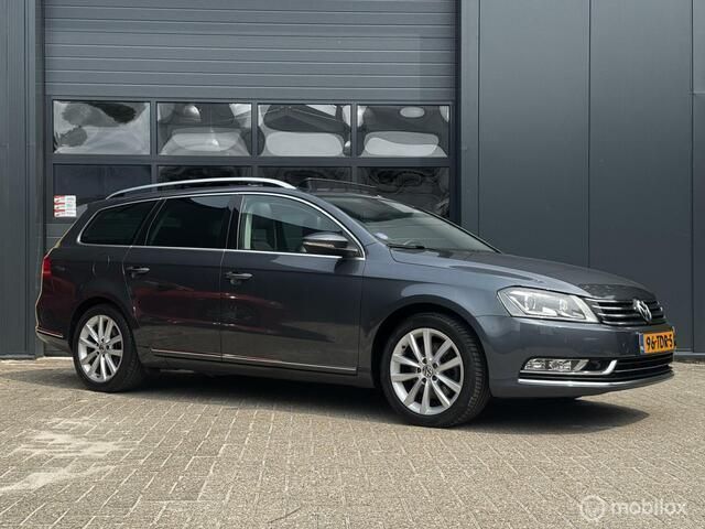 Grijs Gebruikt 2012 VW Passat Highline Stationwagen | € 7.499 (Duur) - Afbeelding 1/4