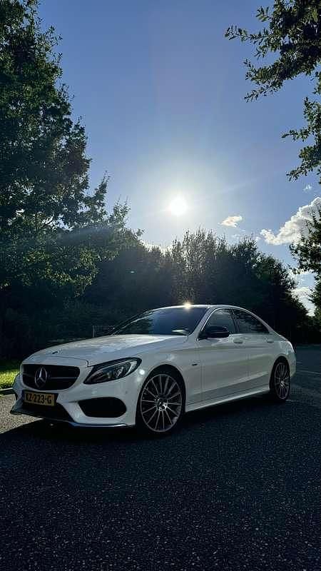 Occasion 2016 Mercedes C350e AMG line Sedan | € 19.950 (Eerlijke prijs) - Afbeelding 1/4