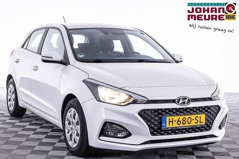 Wit Gebruikt 2020 Hyundai i20 Hatchback | € 14.490 (Goede deal) - Afbeelding 1/4