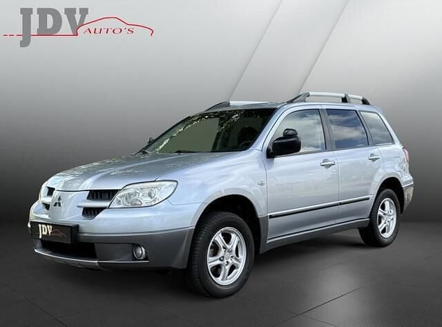 Grijs Gebruikt 2007 Mitsubishi Outlander Invite SUV | € 4.499 (Eerlijke prijs) - Afbeelding 1/4