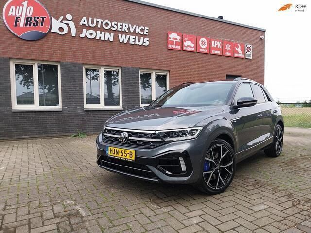 Grijs Gebruikt 2023 VW T-Roc R-line SUV | € 59.895 - Afbeelding 1/4