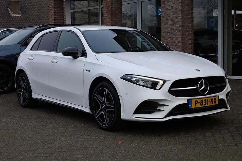 Occasion Mercedes A250 Premium 2022 Wit Hatchback