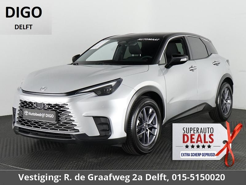 Grijs Gebruikt 2025 Lexus LBX Business Edition SUV | € 33.200 (Goede deal) - Afbeelding 1/4