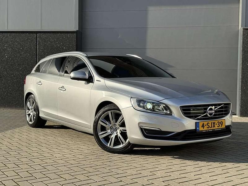Grijs Gebruikt 2013 Volvo V60 Stationwagen | € 8.499 (Goede deal) - Afbeelding 1/4