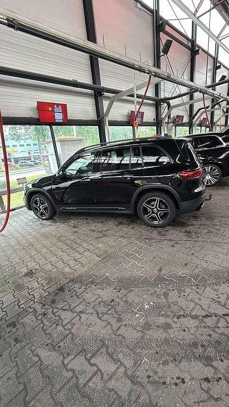 Zwart Gebruikt 2020 Mercedes GLB200 AMG SUV | € 32.750 (Eerlijke prijs) - Afbeelding 1/4