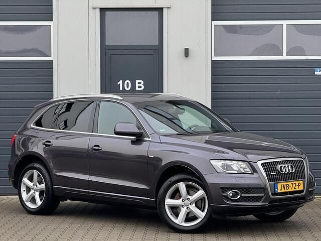 Grijs Occasion 2009 Audi Q5 S-Line SUV | € 16.995 (Iets duurder) - Afbeelding 1/4