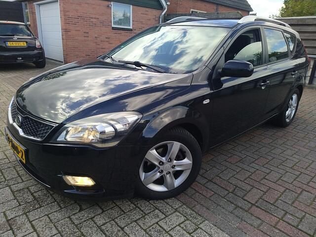 Zwart Gebruikt 2012 Kia Ceed Stationwagen | € 2.699 (Super prijs) - Afbeelding 1/4