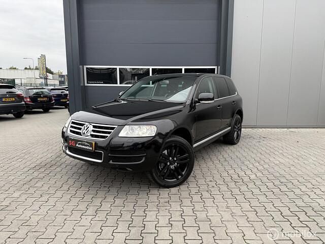 Zwart Gebruikt 2007 VW Touareg SUV | € 17.950 - Afbeelding 1/4
