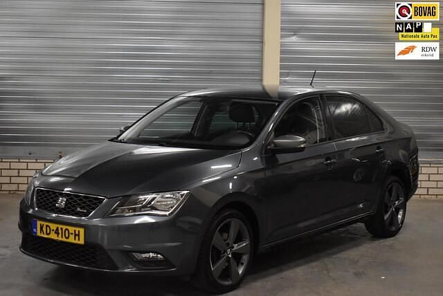 Grijs Gebruikt 2016 Seat Toledo CONNECT Hatchback | € 9.450 (Eerlijke prijs) - Afbeelding 1/4