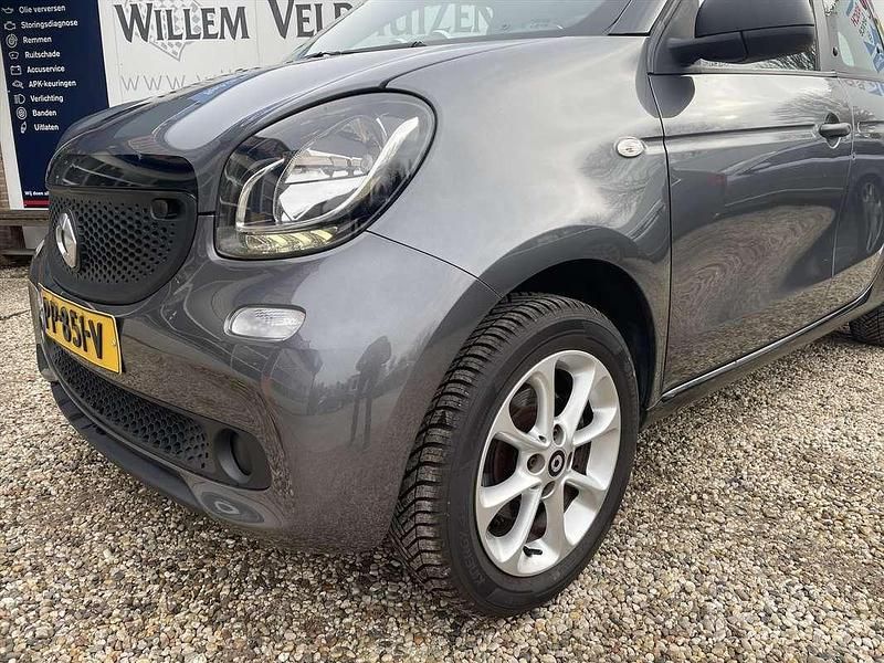 Occasion Smart ForFour 71 PK (52 kW) 2017 Grijs Hatchback
