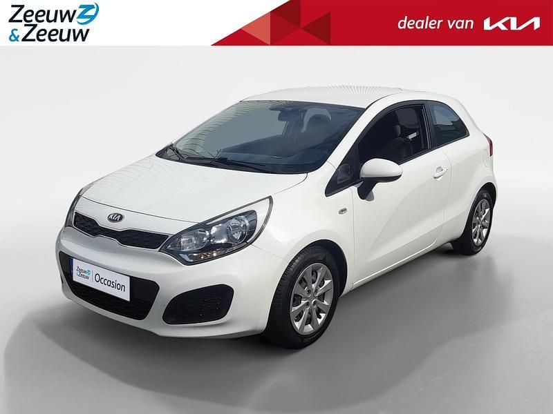 Wit Gebruikt 2014 Kia Rio Comfort Hatchback | € 6.950 (Eerlijke prijs) - Afbeelding 1/4