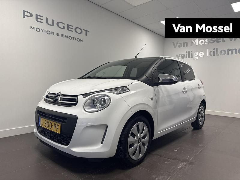 Wit Occasion 2021 Citroën C1 Feel Hatchback | € 9.940 (Eerlijke prijs) - Afbeelding 1/3