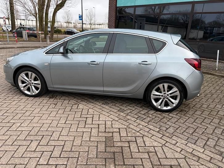 Occasion Opel Astra 140 PK (102 kW) 2011