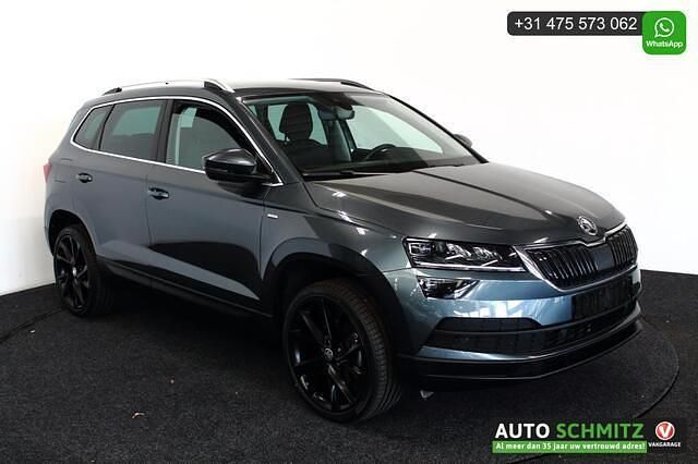 Grijs, metallic lak Gebruikt 2021 Skoda Karoq Business Line SUV | € 28.900 (Goede deal) - Afbeelding 1/4