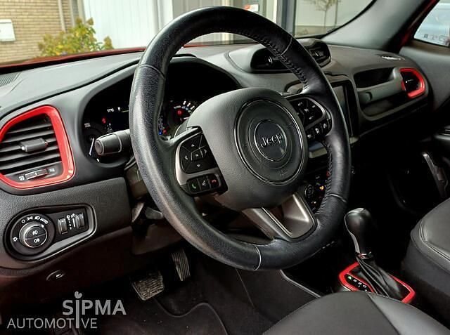 Occasion Jeep Renegade 178 PK (130 kW) 2021 Rood SUV