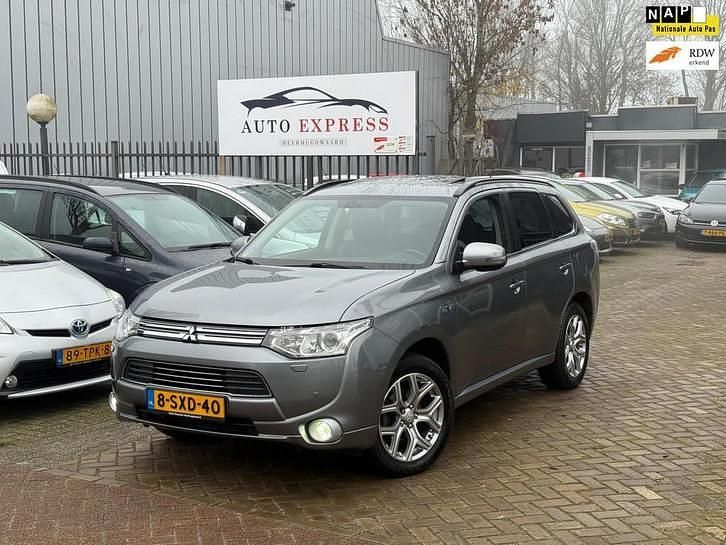 Gebruikt 2013 Mitsubishi Outlander Instyle SUV | € 11.950 (Iets duurder) - Afbeelding 1/4