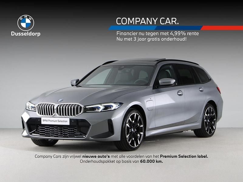 Grijs Gebruikt 2025 BMW 330e M Sport Stationwagen | € 53.900 (Goede deal) - Afbeelding 1/4