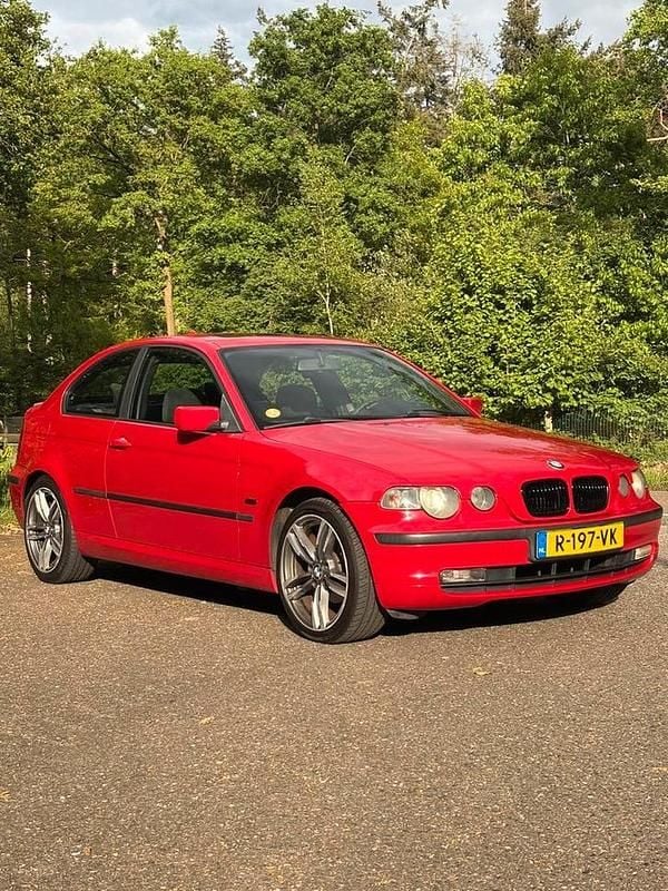 Gebruikt 2003 BMW 318 Compact Hatchback | € 3.249 - Afbeelding 1/4