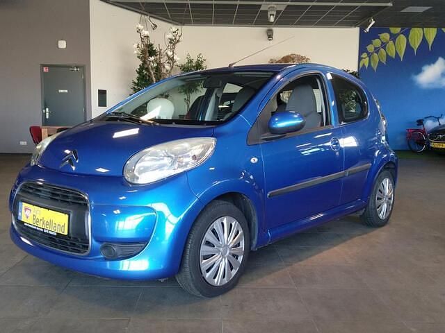 Blauw (metallic) Occasion 2010 Citroën C1 Hatchback | € 2.950 (Eerlijke prijs) - Afbeelding 1/4