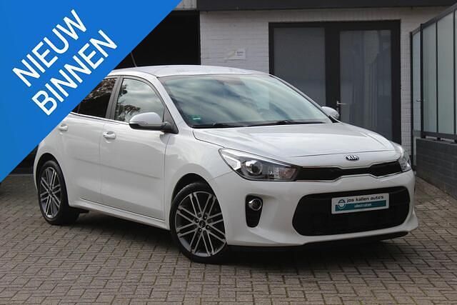Wit Gebruikt 2017 Kia Rio Hatchback | € 14.690 (Eerlijke prijs) - Afbeelding 1/4