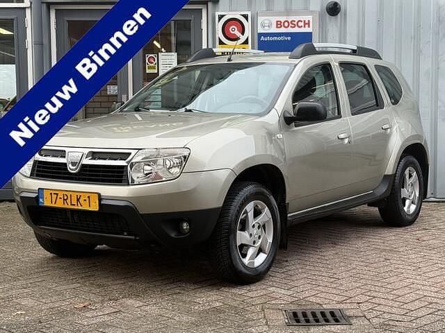 Grijs Gebruikt 2011 Dacia Duster Lauréate SUV | € 4.950 (Eerlijke prijs) - Afbeelding 1/4