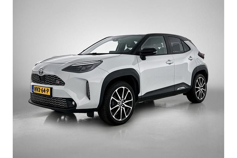 Gebruikt 2023 Toyota Yaris Hybrid Limited | € 30.945 (Iets duurder) - Afbeelding 1/1
