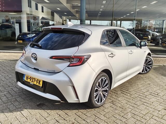 Occasion Toyota Corolla 123 PK (90 kW) 2020 Grijs (metallic) Hatchback