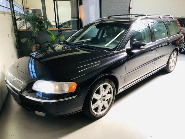 Zwart Gebruikt 2006 Volvo V70 Summum Stationwagen | € 7.999 (Duur) - Afbeelding 1/4