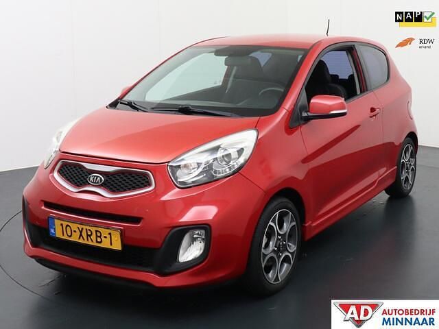 Rood, metallic lak Occasion 2012 Kia Picanto Comfort Hatchback | € 3.999 (Iets duurder) - Afbeelding 1/4