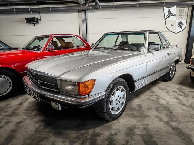 Zilver Gebruikt 1977 Mercedes SL450 Cabriolet | € 17.950 - Afbeelding 1/4