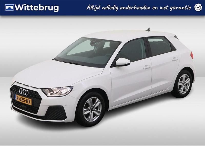 Wit Gebruikt 2022 Audi A1 Sportback Proline Hatchback | € 19.950 (Eerlijke prijs) - Afbeelding 1/2