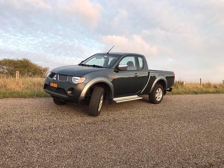Gebruikt 2009 Mitsubishi L200 Intense Pickup | € 10.750 - Afbeelding 1/4