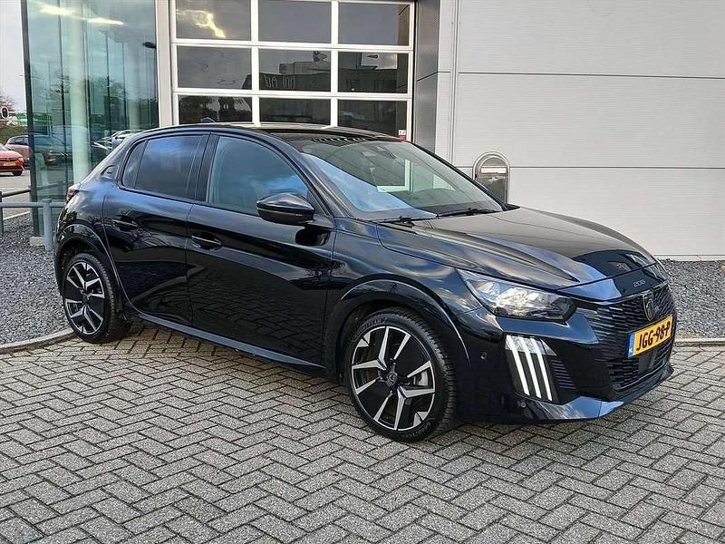 Occasion Peugeot 208 GT 136 PK (100 kW) 2024 Zwart (metallic) Hatchback