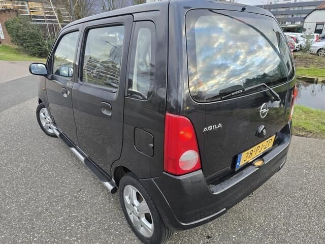 Occasion Opel Agila 75 PK (55 kW) 2004 Zwart Hatchback
