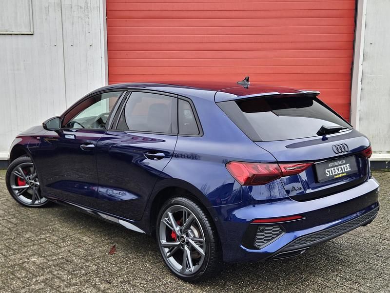 Occasion Audi A3 Sportback e-tron Competition 2026 Blauw Hatchback