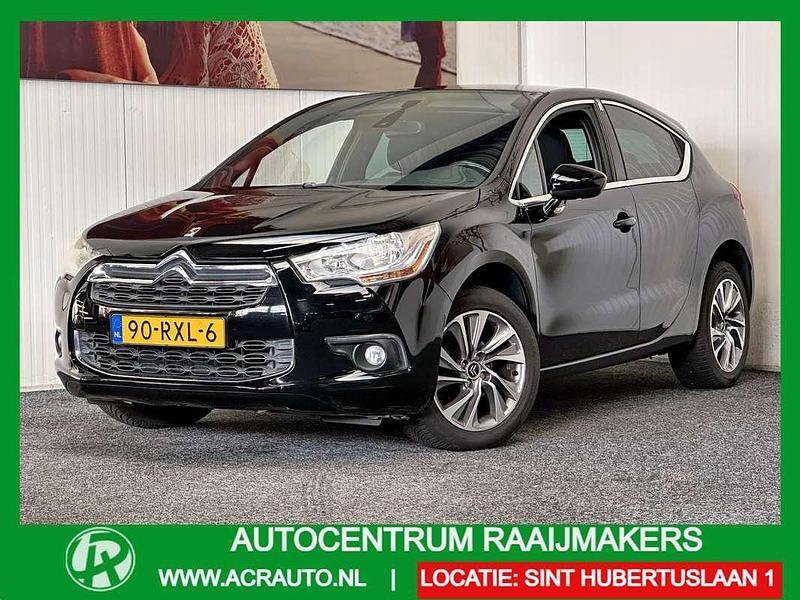 Zwart Occasion 2011 Citroën DS4 Chic Hatchback | € 6.740 (Iets duurder) - Afbeelding 1/4