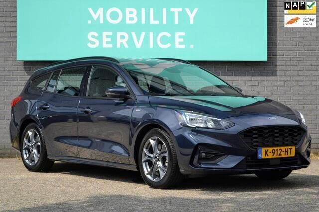 Blauw Gebruikt 2021 Ford Focus Business Edition Stationwagen | € 19.864 (Eerlijke prijs) - Afbeelding 1/4