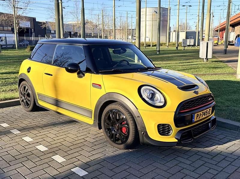 Groen Occasion 2016 Mini John Cooper Works Chili Hatchback | € 16.250 (Iets duurder) - Afbeelding 1/4