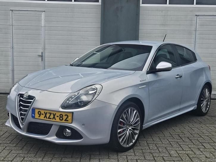 Gebruikt 2014 Alfa Romeo Giulietta Exclusive | € 5.999 (Eerlijke prijs) - Afbeelding 1/1
