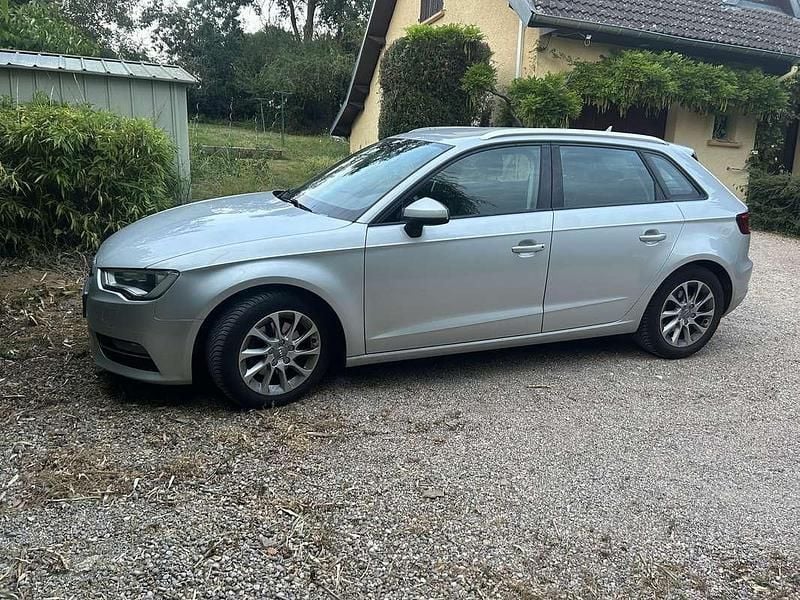 Grijs Gebruikt 2013 Audi A3 Hatchback | € 8.500 (Super prijs) - Afbeelding 1/4
