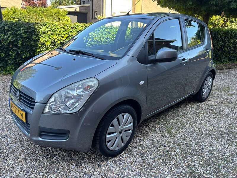 Grijs Gebruikt 2012 Suzuki Splash Comfort Hatchback | € 2.975 (Eerlijke prijs) - Afbeelding 1/4