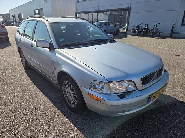Occasion Volvo V40 122 PK (89 kW) 2003 Grijs Stationwagen