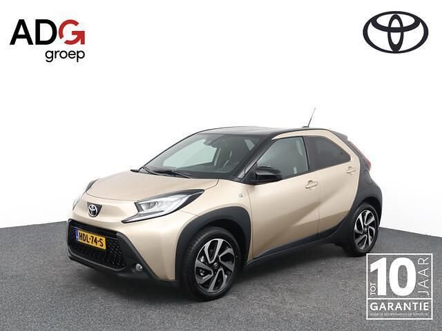 Bruin Gebruikt 2025 Toyota Aygo X Pulse SUV | € 22.450 - Afbeelding 1/4