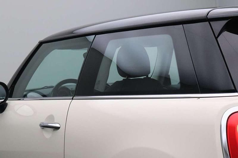 Occasion Mini Cooper Business 136 PK (100 kW) 2018 Wit Hatchback